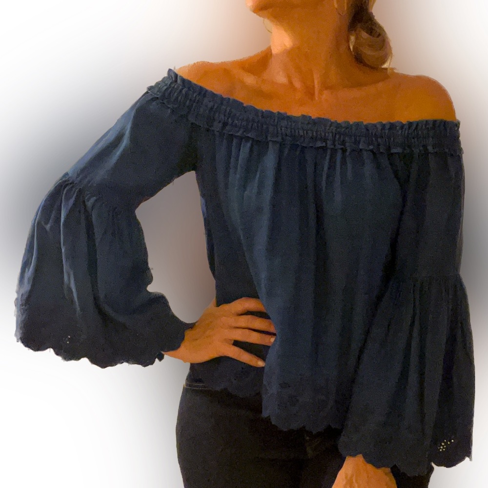 AE off the shoulder blue denim top with black eyelet stitching. Size S. NWT